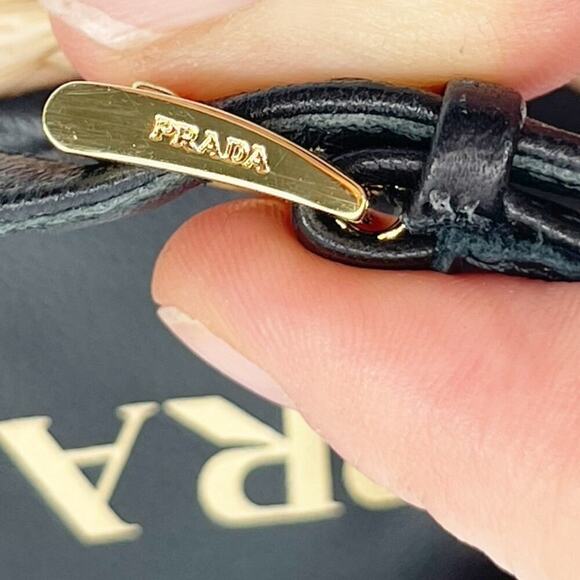 NWOB Prada Black Leather Triangle Logo Plaque Raffia Strappy Flat Sandal IT 39 - Picture 8 of 11